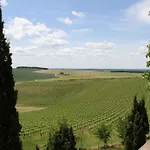 Guest house Chateau Moncassin