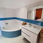 Chateau Moncassin Guest house Leyritz-Moncassin