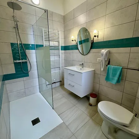 Chateau Moncassin 게스트하우스 Leyritz-Moncassin