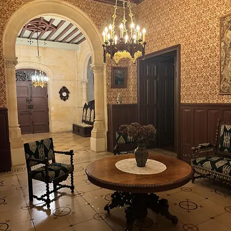 Гостевой дом Chateau Moncassin Leyritz-Moncassin