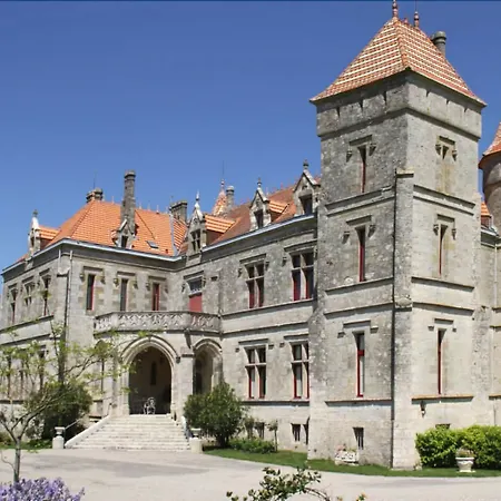 Chateau Moncassin 4*