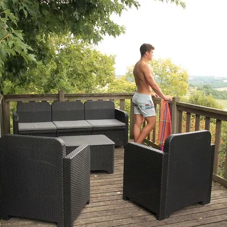 Chateau Moncassin 4*