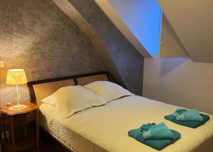 בית הארחה Chateau Moncassin