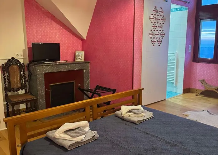 בית הארחה Chateau Moncassin