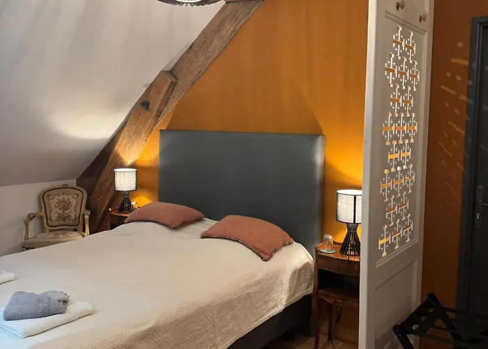 Chateau Moncassin Pensión 4*