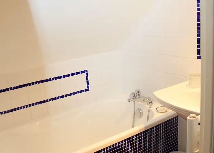 Pensión Chateau Moncassin Leyritz-Moncassin