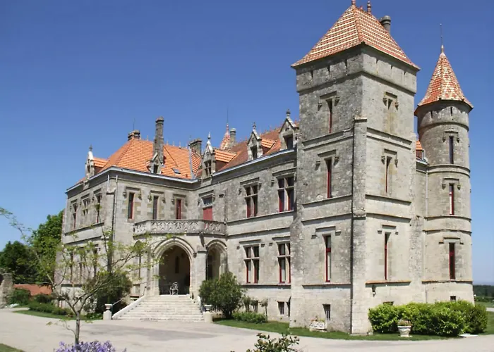 Chateau Moncassin 4*