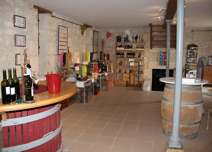 Pensión Chateau Moncassin 4*