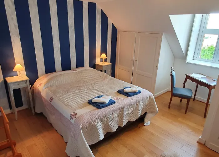 בית הארחה Chateau Moncassin